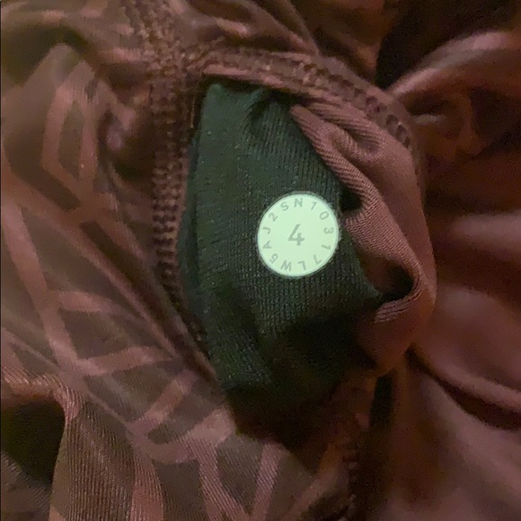 Lululemon Leggings Size 4 - Picture 3 of 4